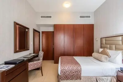 Image de Two Bedroom Apartment Marina view In Sadaf 3