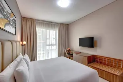 Two Bedroom Apartment In Marina By E R
