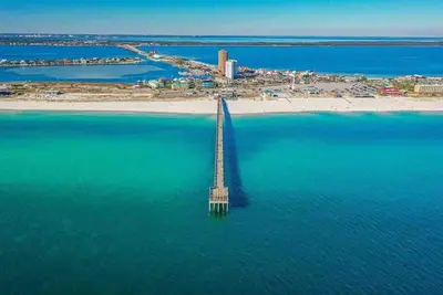 Image de Escape to Heart of Pensacola Beach…. . Beat the Heat. Enjoy the Seabreeze
