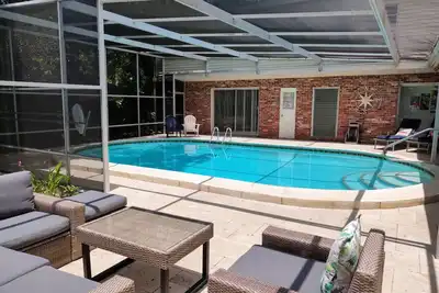 Image de Large House With Heated Pool Near Beach And Downtown Sarasota 8 Guests