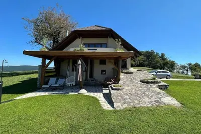 Vineyard Chalet With Jacuzzi and Sauna Included\n