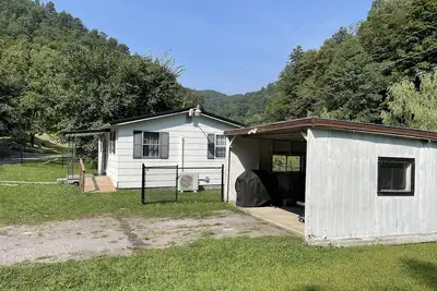Image de The West Virginia Way, Mountain Mansion