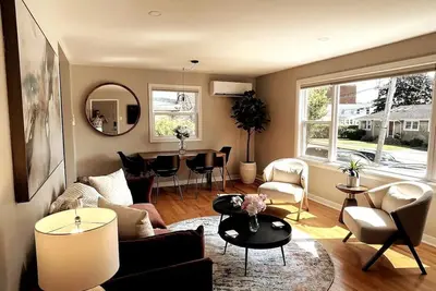 Image de Downtown Dartmouth, Waterfrontage 3 Bedroom, Newly Renovated