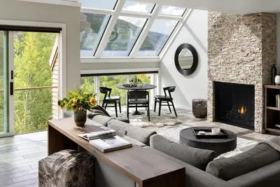 Image de Magnificent 4 Bdrm Townhome with spectacular Vail & Beaver Creek Mtn views! !