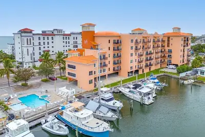 Image de Mbr 306 - Experience Coastal Luxury!
