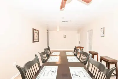 Image de Cheerful 4 bedroom home near Randolph Afb