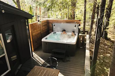 Image de Modern Cabin (Aspen)