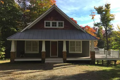 Image de Spacious home sleeps 12; close to Mt. Snow and Vast trails; hot tub