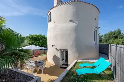 Image de Gîte La Tourette avec terrasse privée, jardin privé et Wi-Fi