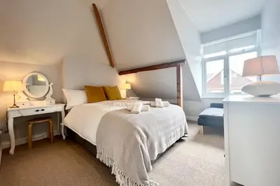 Image de Quirky 2-bed flat w/ parking central Kingsbridge