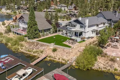 Image de Lakeside Boulder Bay Estate!