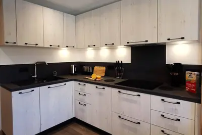 Image de Charmant appartement rénové, cosy, pour 4 pers. , exposé sud, skis aux pieds, proche commerces