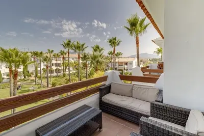 Image de Your Dream Penthouse in Selwo