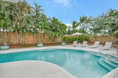 Image de Paradise under the Palms - Newly Updated Private Heated Pool