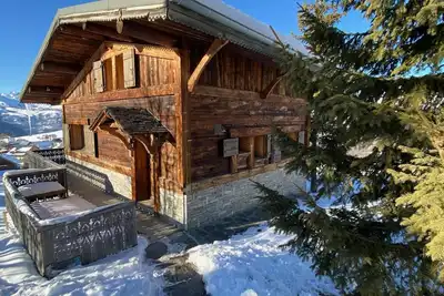 Image de Chalet pour ski et randonnée aux pieds.