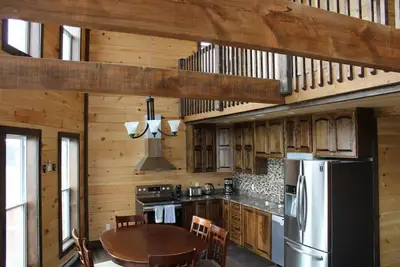 Image de Beautiful, two-story chalet with spectacular views of Bonne Bay & Gros Morne! \n