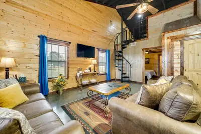 Image de Pet-Friendly Eagletown Home ~ 3 Mi to Kayaking!