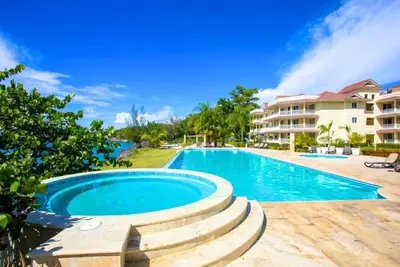 Image de Luxury Hispaniola Beach 3 Br OceanView Condo Beach