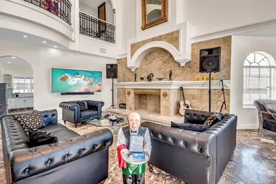 Image de Golden Globe - luxury on the canal with pool/spa