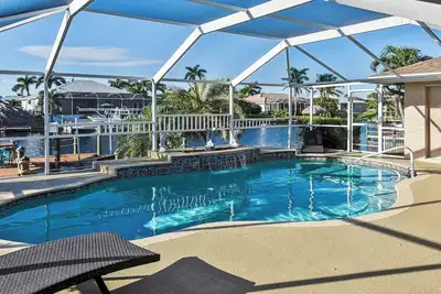 Image de Lupita, boat lift, dock, heated south facing pool