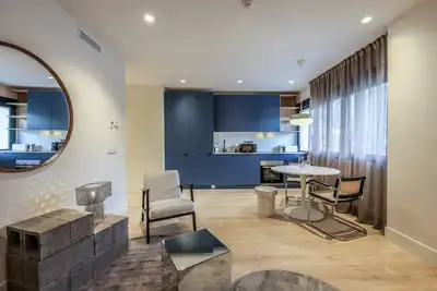 Image de Modern apartment near the Royal Palace 05