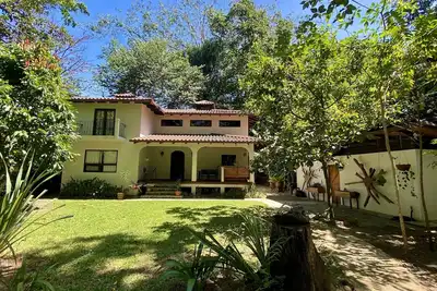 Image de Modern Spanish Villa tucked away in the Costa Rican Jungle Beaches