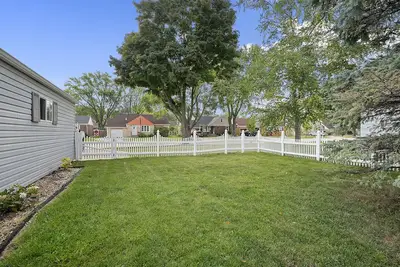 Image de Walk to Lambeau! ! Cozy 3 Bed ranch with fenced yard - Pet Friendly!