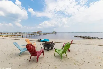 Image de Baydreamer- The perfect beach house on Perdido Bay! \nNew owners, same great house