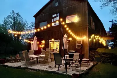 Image de Historic Catskills Barn on Private Land: Fire Pit, Views, Near Stamford
