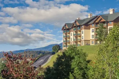 Image de 2Bed/2Bath - Smoky Mountains Retreat! Gorgeous Views, Pools, + More!