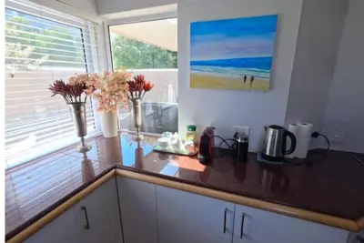 Image de Beach House with Jacuzzi by the sea Hout Bay\n\n