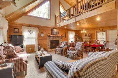 Image de Virginia Mountain Cabin w\/ Decks & Fireplaces
