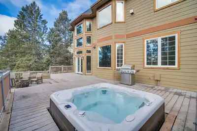 Image de Klamath Falls Vacation Rental w/ Resort Amenities!