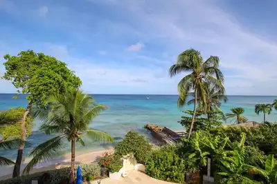 Image de Stunning Beachfront Condo on Payne's Bay