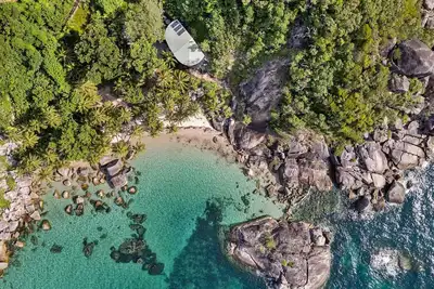 Image de Bedarra Island. Doorila beach: Perfect for family & friends for a beach holiday