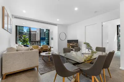 Image de Remarkable 3-Bed with City Views & Swimming Pool