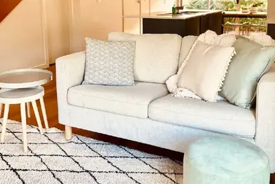 Image de Tranquil Tullamarine 2b House, Free parking, 4mins to Airport + pet friendly!