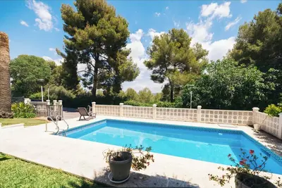 Image de Villa \"Oasis Salou\" avec vue sur la mer, piscine privée et Wi-Fi