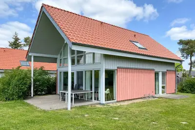 Image de Gruppenunterkunft WiesengeflĂĽster S2 mit Wiesenblick, Sauna und Kamin