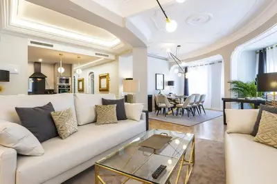 Appartement Valence, 5 pièces, 8 personnes