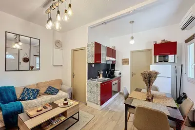 Image de Appartement F2 avec terrasse, climatisation et proche des Thermes - Lamalou-les-Bains