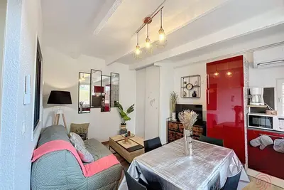 Image de Appartement F2 Climatisé avec Terrasse à 100m des Thermes et du Centre de Lamalou-les-Bains