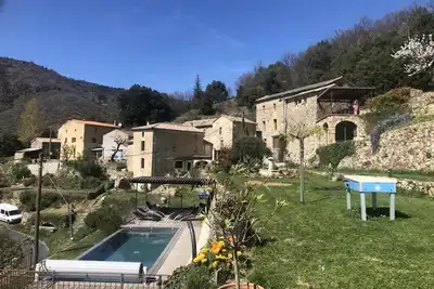 Image de Le Grand Gite ( 4 chambres) au cœur des Cévennes, vue sur la vallée.