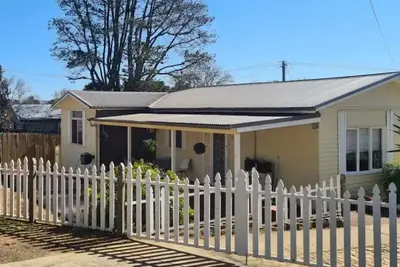 Image de 3 bedroom Wifi and new flooring