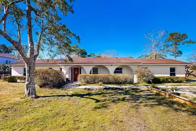 Image de Quiet home on a cul-de-sac with screened patio, W/D, & central Ac