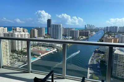 Image de Amazing Apt w/Kitchen 1b/1b and Beach Service