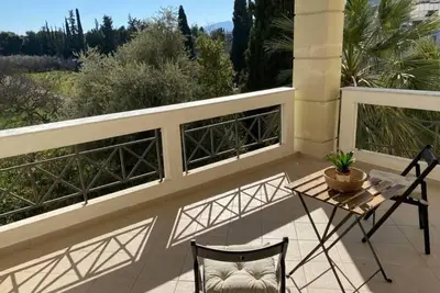 Image de Urban Apartment in Marousi with Rural View