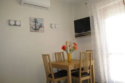 Amazing Apartment With Seaview Terrace - Beahost