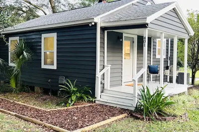 Image de Near Historic Downtown Fernandina Beach Cottage\n