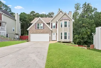 Image de Pet-Friendly 4br Extended Stay for Relocation, Insurance w/Workspace, Garage
